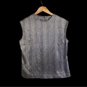 Vintage Harve Bernard Black & White Sleeveless 2 Button Back Top 19” across